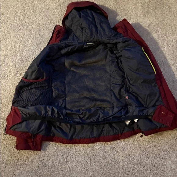 Helly Hansen Women's Ski Jacket - Burgundy and Black - Picture 3 of 3